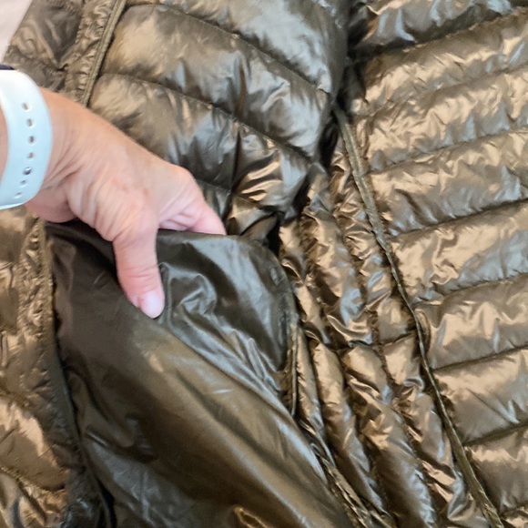 Pure Down Packable army green Coat - Picture 8 of 10